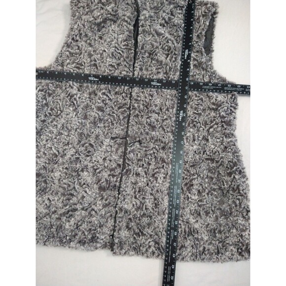 Womens Reversible Faux Fur/Puffer Vest Full Zip Gray Quilted Sz XL Sherpa - Picture 6 of 16
